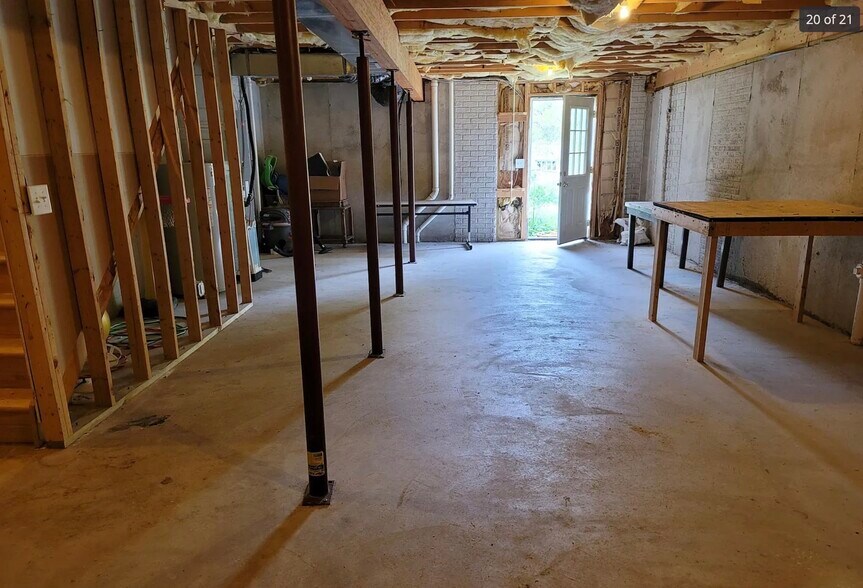 Basement unfinished - 7 Lotus Dr