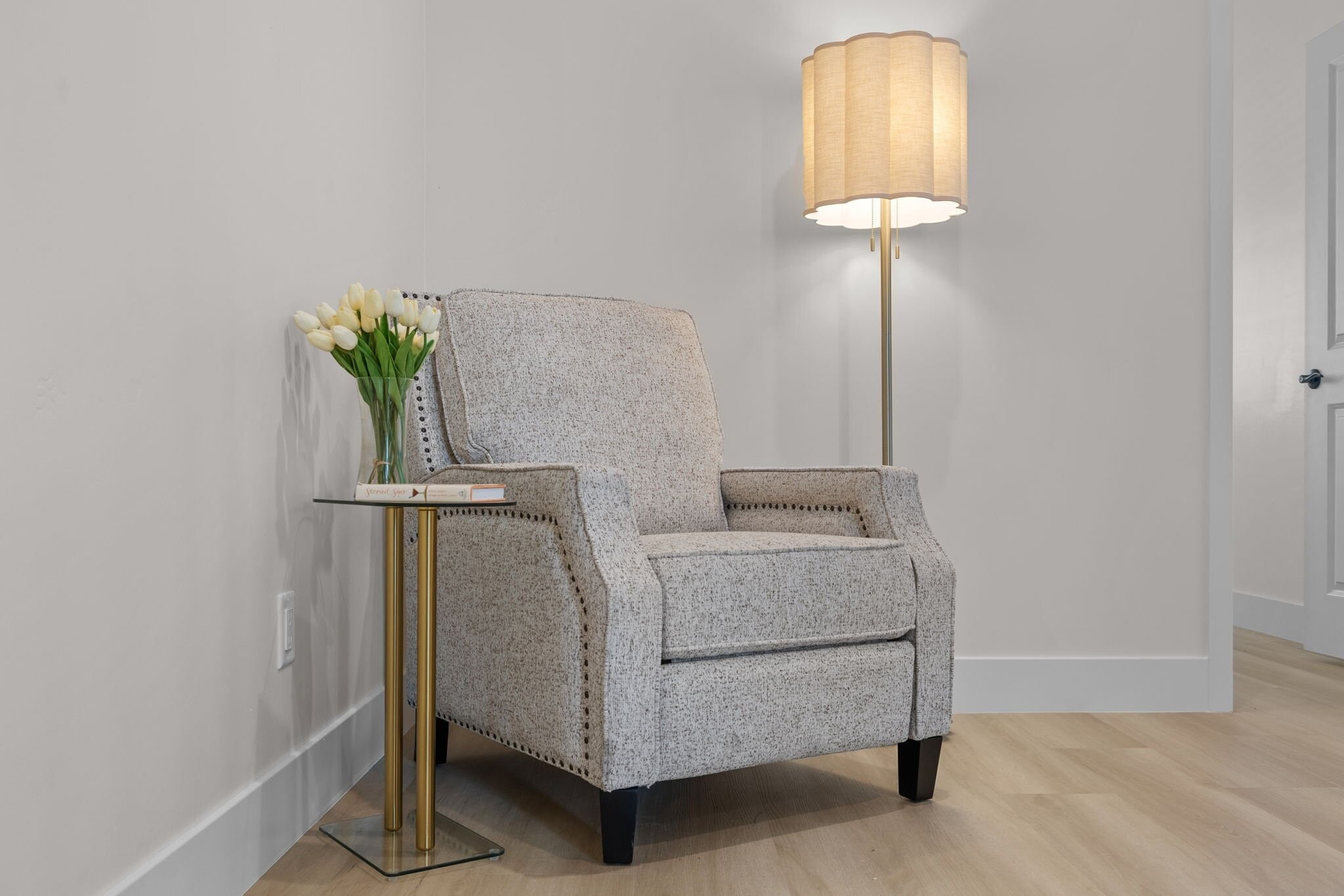 Building Photo - 16714 E Almont Dr