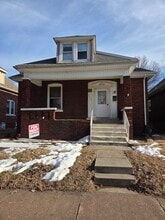 Building Photo - 2322 Benton St