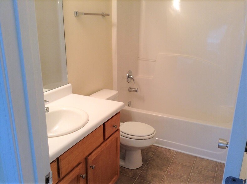 Building Photo - 261 Katydid Dr