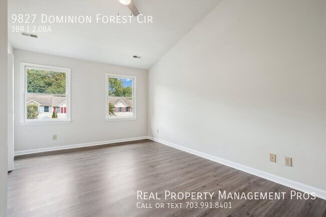 Building Photo - 9827 Dominion Forest Cir