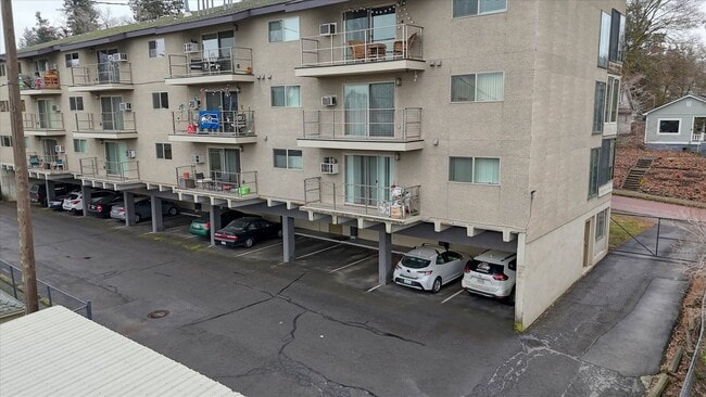 Building Photo - 1418 W 6th Ave