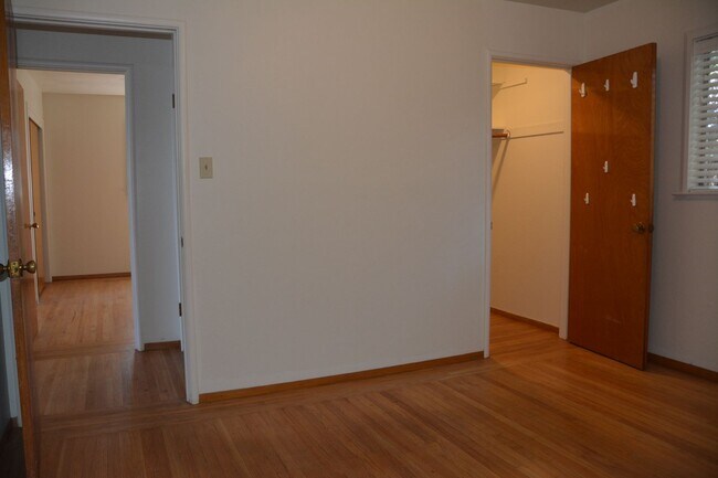 Building Photo - 3809 Lassen Dr