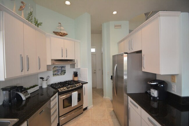 Building Photo - 62 Moody Dr