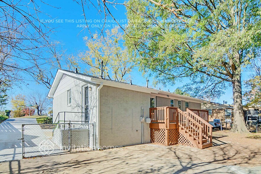 Building Photo - 4616 Castlebar Dr