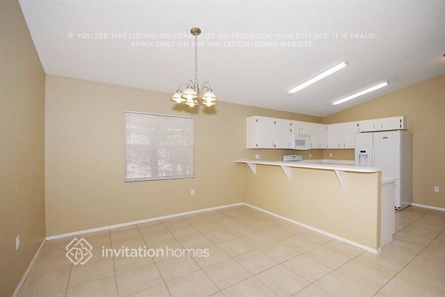 Building Photo - 447 Emerald Cove Loop