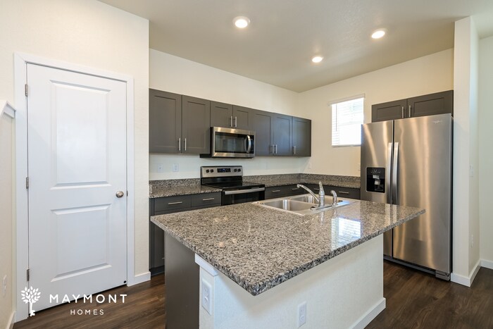 Building Photo - 13443 Oneida Ln