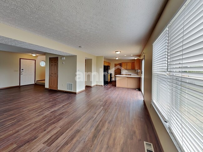 Building Photo - 160 Harvard Loop