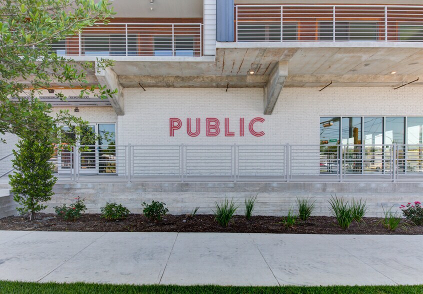 Building Photo - 4361 S Congress Ave