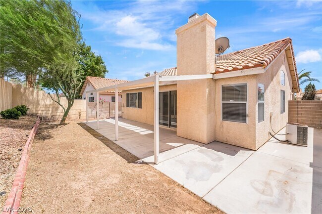 Building Photo - 7648 Little Valley Ave