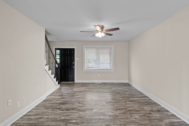 Interior Photo - Courtyard Townhouse Apartments