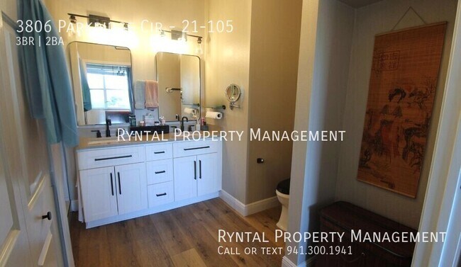 Building Photo - 3806 Parkridge Cir