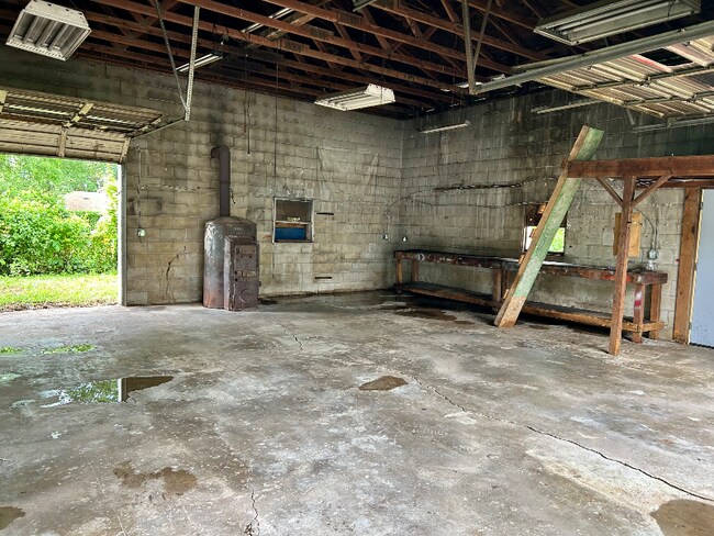 Building Photo - 3240 W Page St