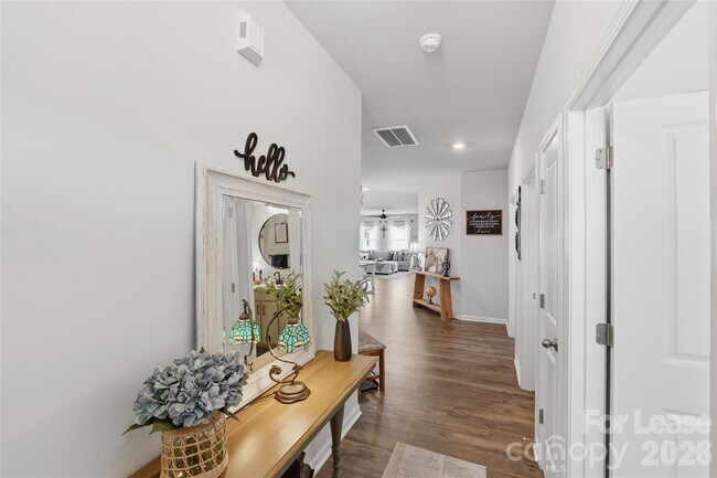 Building Photo - 116 Camdenbrush Trl