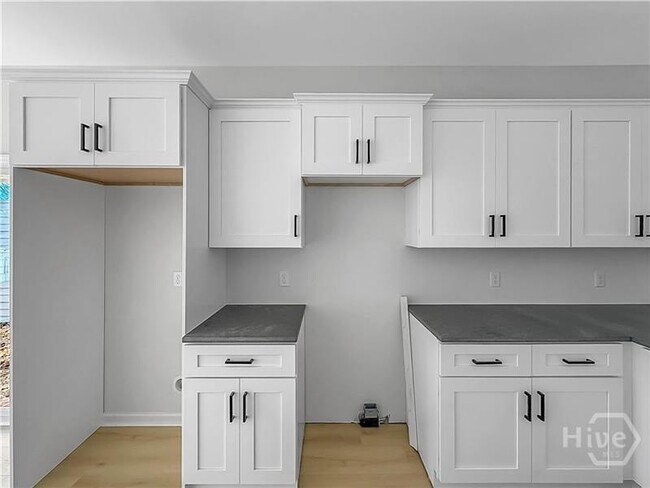 Building Photo - 3503 Haslam Ave