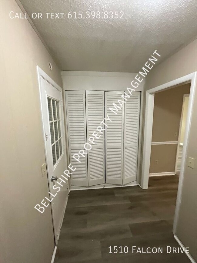 Building Photo - 1510 Falcon Dr