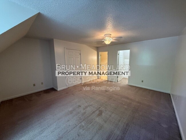 Building Photo - 6523 Doe Creek Way