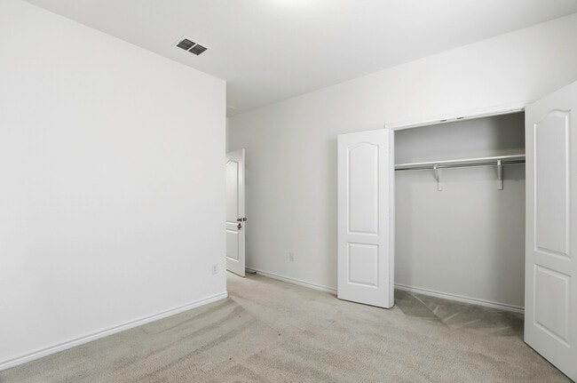 Building Photo - 7907 Expectation Dr