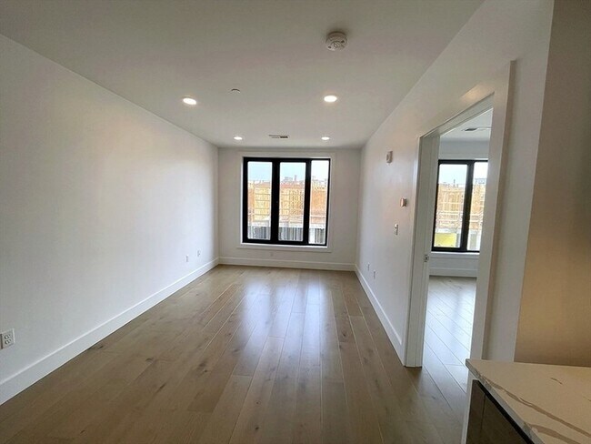 Building Photo - 30 Penniman Rd