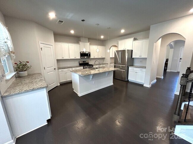 Building Photo - 1004 Whipcord Dr