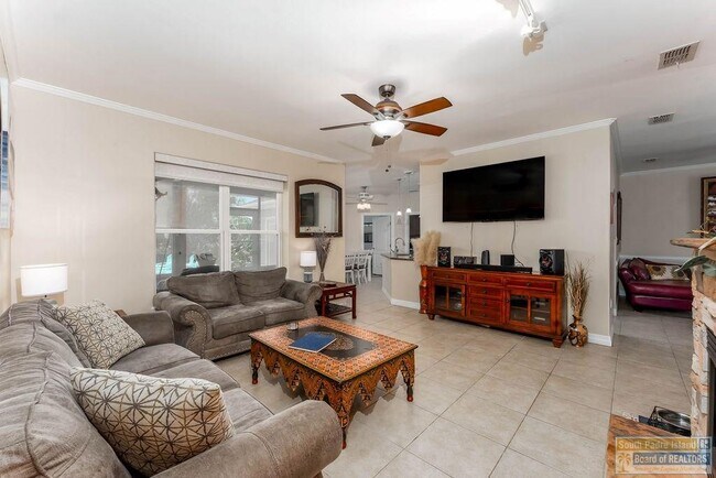 Building Photo - 28 Cypress Point Dr