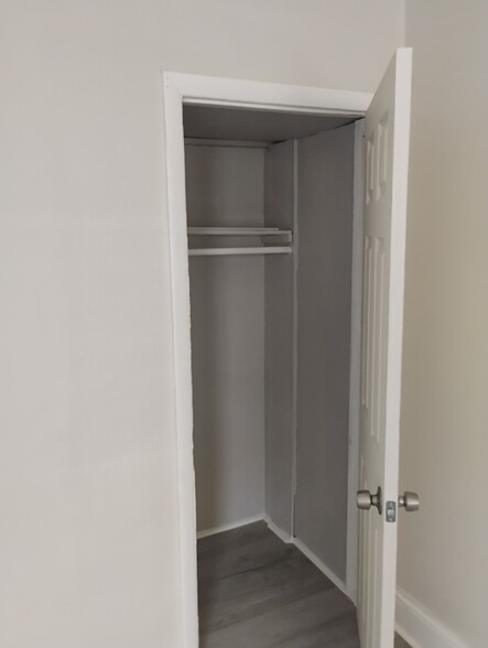 Building Photo - 2546 E Dauphin St