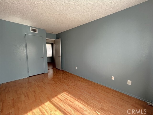 Building Photo - 1924 Hawaii St