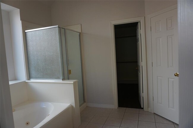 Building Photo - 17238 Laguna Trail Dr