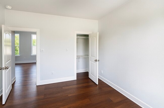 Building Photo - 8132 Penrod St