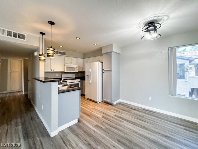 Building Photo - 3090 Tarpon