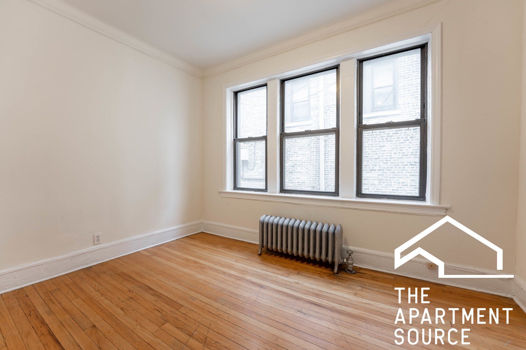 Building Photo - 2337 N Spaulding Ave