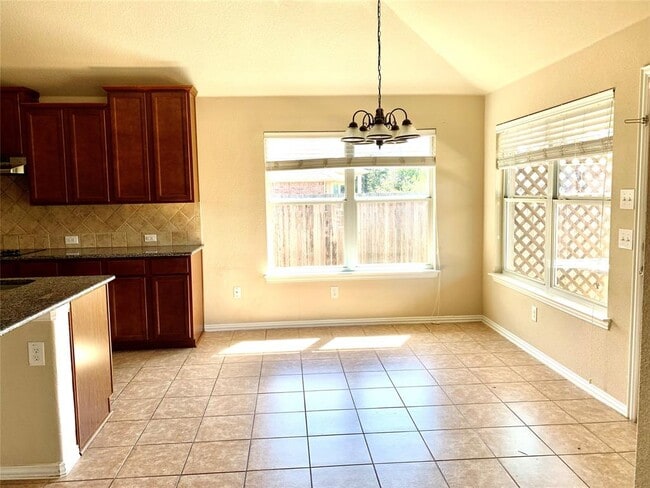 Building Photo - 1001 Emory Fields Cove