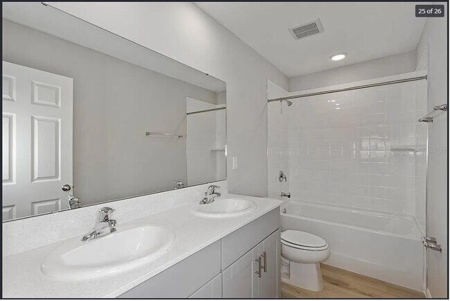 Building Photo - 14773 Summer Br Dr