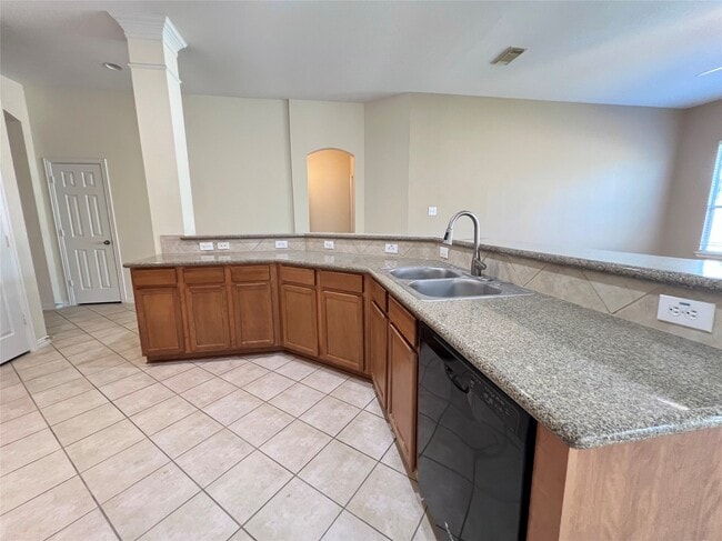 Building Photo - 23247 Dewflower Dr