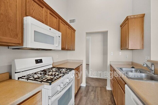 Building Photo - 4209 Ridgeway Ct