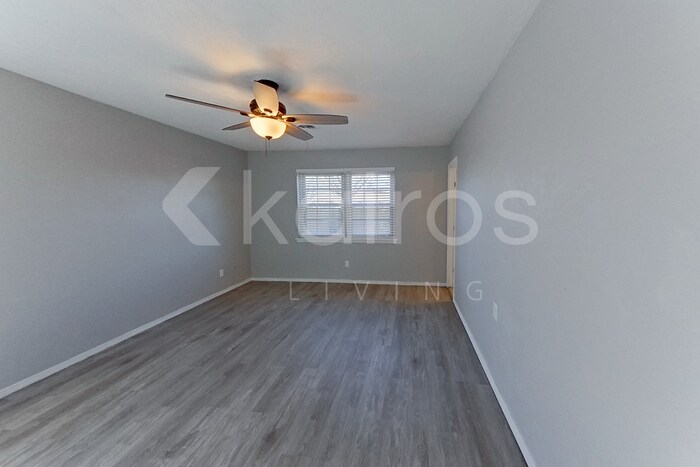 Building Photo - 5212 S Milam St