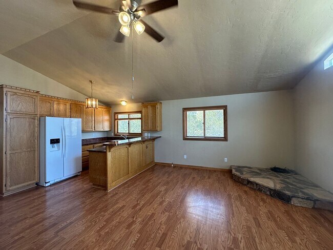 Building Photo - 5182 Buckboard Dr