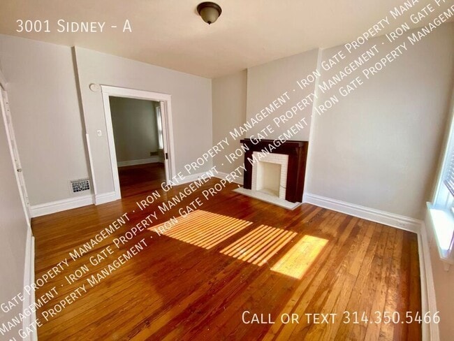 Building Photo - 3001 Sidney-A