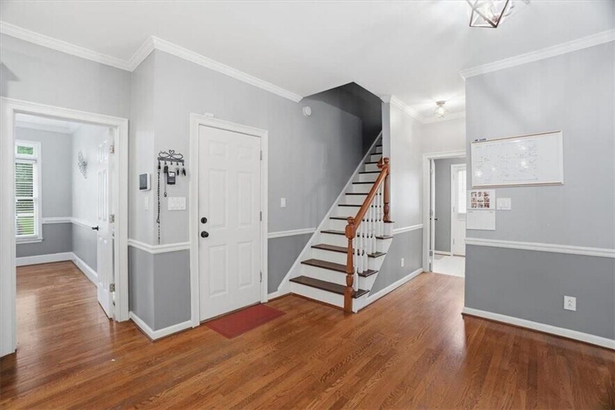 Building Photo - 2785 Shoemaker Ln