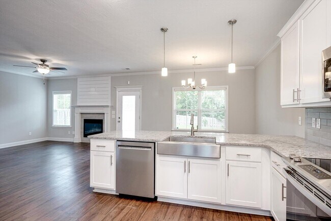 Building Photo - 2557 Traverse Trl