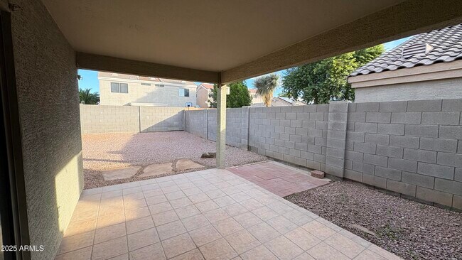 Building Photo - 13002 W Hearn Rd