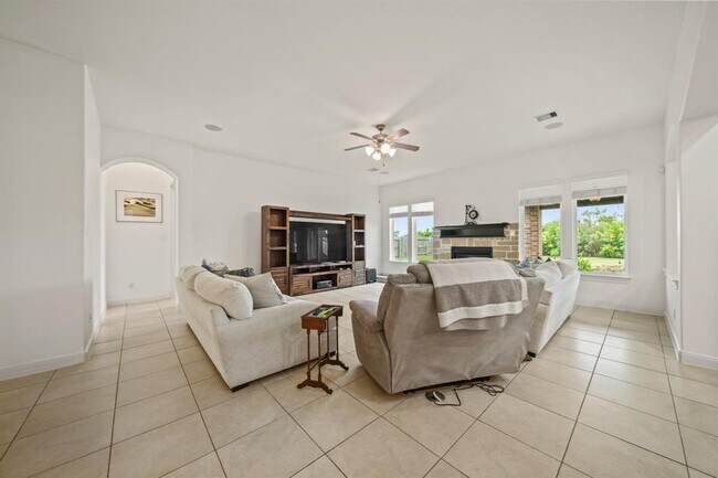 Building Photo - 7413 Woodward Springs Dr