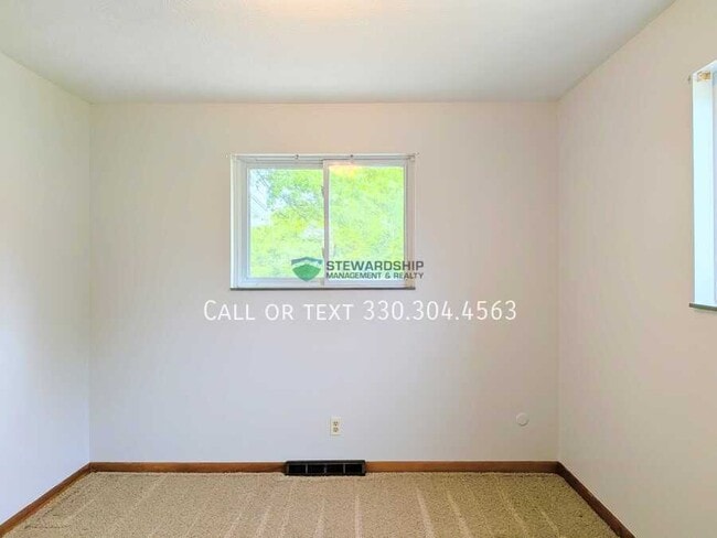 Building Photo - 3302 Highland Park NE