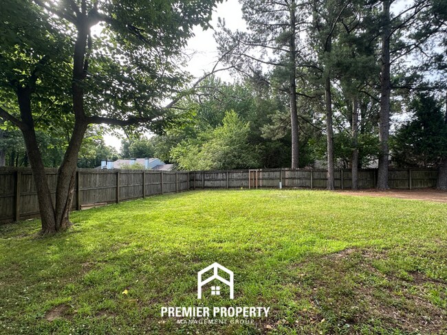Building Photo - Stunning 3BR/2BA Cordova Home | 1,847 Sq Ft, Sunroom, Stone Fireplace & Hardwood Floors