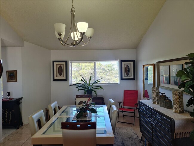 Building Photo - 3421 NW 44th St