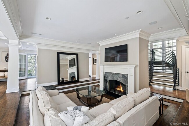 Building Photo - 12 Bishop Park Rd