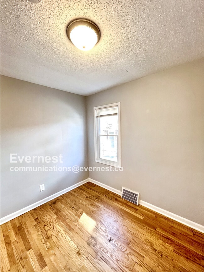 Building Photo - 12076 Laing St