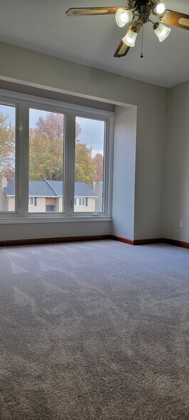 Building Photo - 312 38th St