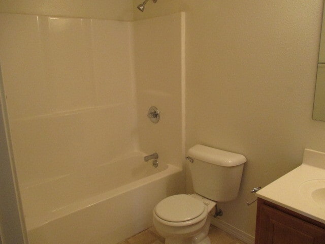 Building Photo - AFFORDABLE and Close to Ft. Riley