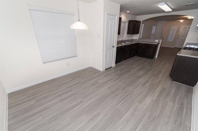 Building Photo - 5535 Plantation Forest Dr